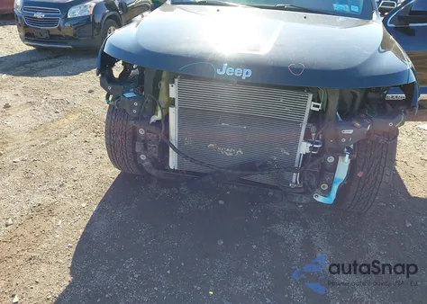 2011 Jeep Grand Cherokee Laredo z USA, uszkodzony, nr VIN 1J4RR4GG1BC547460